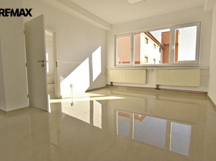 Pronájem kanceláře, 40 m²