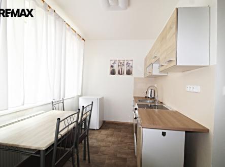 Pronájem bytu, 1+1, 42 m²