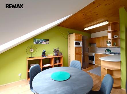 Pronájem bytu, 3+kk, 82 m²