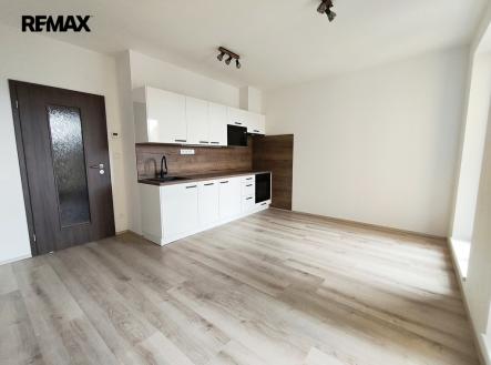 Pronájem bytu, 1+kk, 29 m²