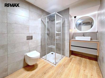 Pronájem bytu, 2+kk, 75 m²