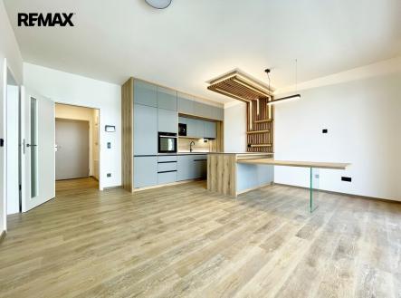 Pronájem bytu, 2+kk, 75 m²