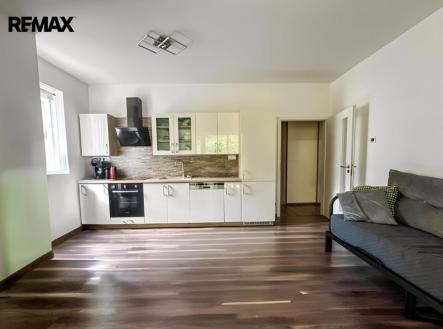 Pronájem bytu, 2+kk, 52 m²