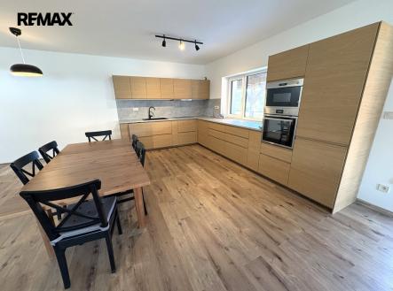 Pronájem bytu, 4+kk, 165 m²