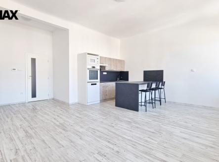 Pronájem bytu, 1+kk, 40 m²