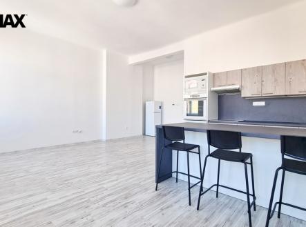 Pronájem bytu, 1+kk, 40 m²