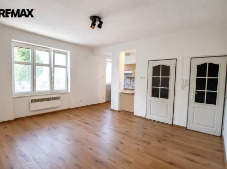 Pronájem bytu, 1+kk, 31 m²