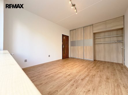 Pronájem bytu, 1+1, 32 m²