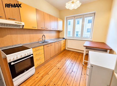 Pronájem bytu, 3+1, 60 m²