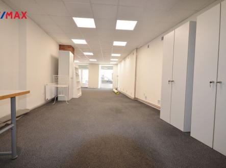 Prodej obchodní prostor, 140 m²