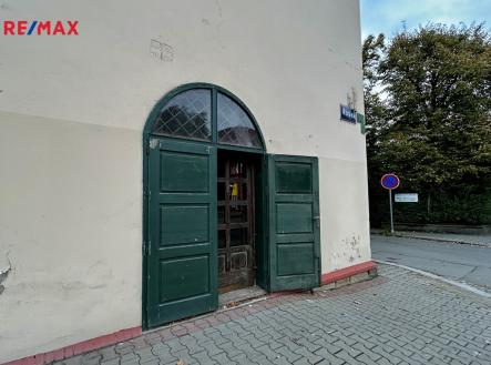 Prodej obchodní prostor, 48 m²