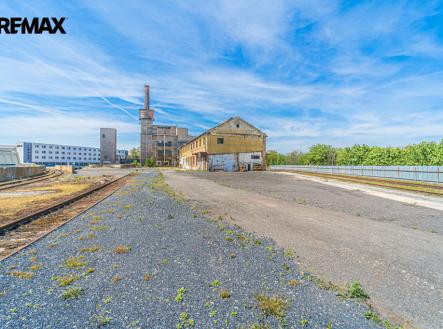 Pronájem skladovací prostor, 1 000 m²