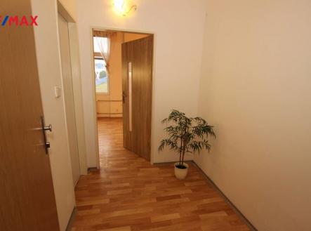 Pronájem bytu, 1+kk, 34 m²