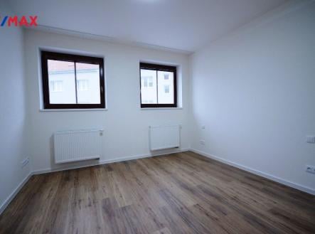 Pronájem bytu, 2+kk, 68 m²