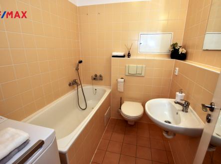 Pronájem bytu, 1+kk, 41 m²