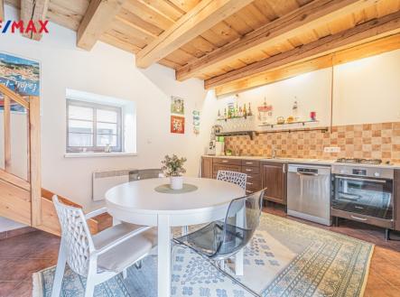 Prodej domu/vily, 681 m²