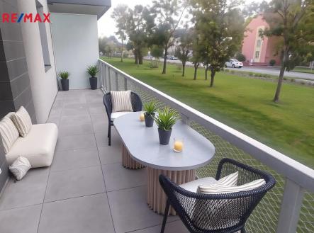 Pronájem bytu, 2+kk, 64 m²