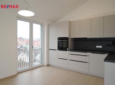 Pronájem bytu, 3+kk, 67 m²