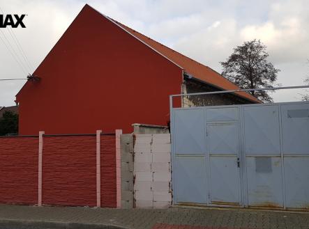 Pronájem obchodní prostory, 150 m²