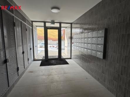 Pronájem bytu, 2+kk, 71 m²