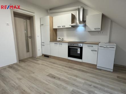 Pronájem bytu, 2+kk, 39 m²