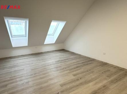 Pronájem bytu, 2+kk, 40 m²