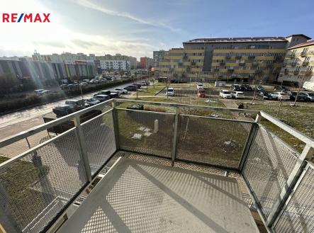 Pronájem bytu, 3+kk, 72 m²