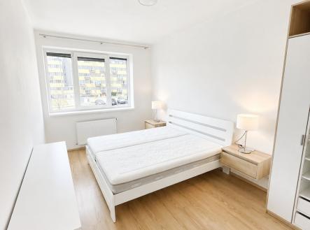 Pronájem bytu, 3+kk, 72 m²
