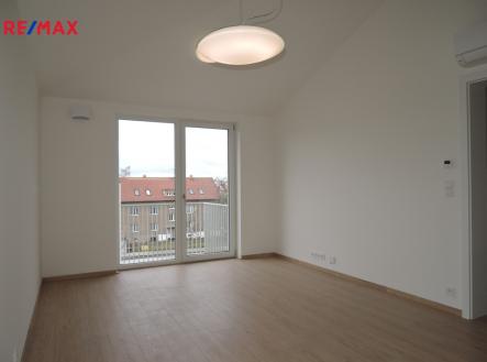 Pronájem bytu, 3+kk, 67 m²