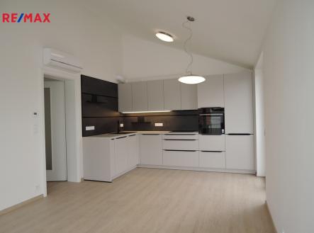 Pronájem bytu, 3+kk, 67 m²