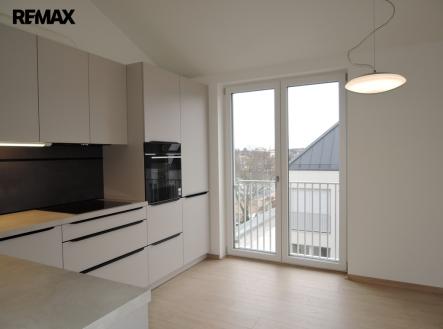 Pronájem bytu, 3+kk, 67 m²