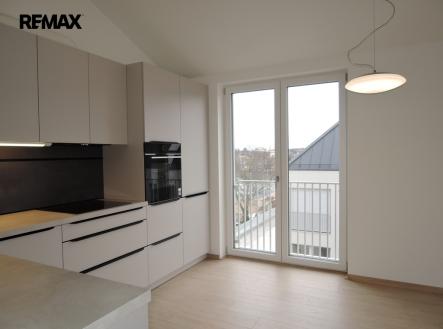 Pronájem bytu, 3+kk, 67 m²