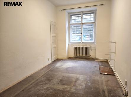 Pronájem kanceláře, 43 m²