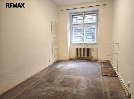 Pronájem kanceláře, 43 m²