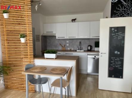 Pronájem bytu, 2+kk, 48 m²