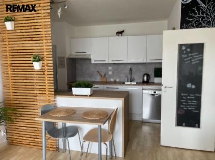 Pronájem bytu, 2+kk, 48 m²