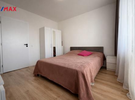 Pronájem bytu, 3+kk, 60 m²