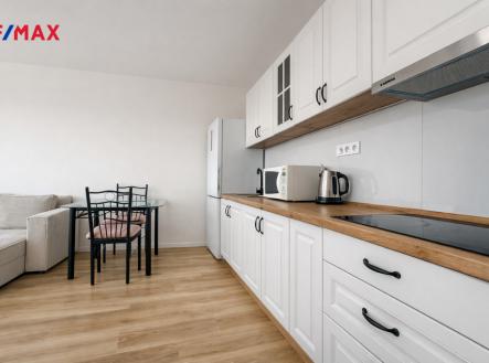 Pronájem bytu, 3+kk, 60 m²