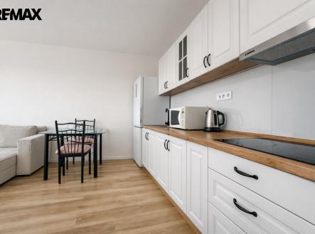 Pronájem bytu, 3+kk, 60 m²