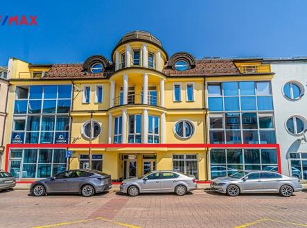 Pronájem kanceláře, 183 m²