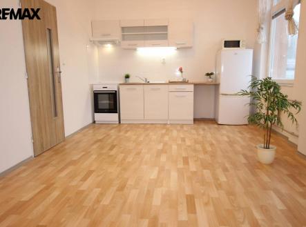 Pronájem bytu, 1+kk, 34 m²