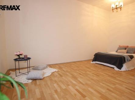 Pronájem bytu, 1+kk, 34 m²