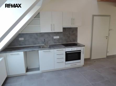 Pronájem bytu, 2+kk, 76 m²