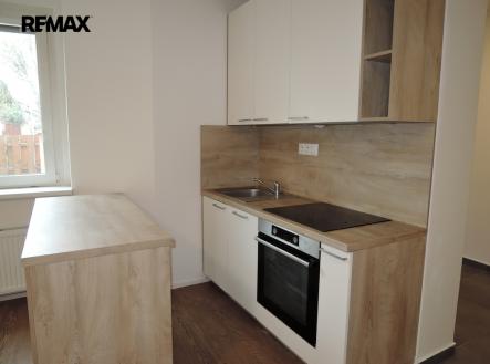Pronájem bytu, 2+kk, 38 m²