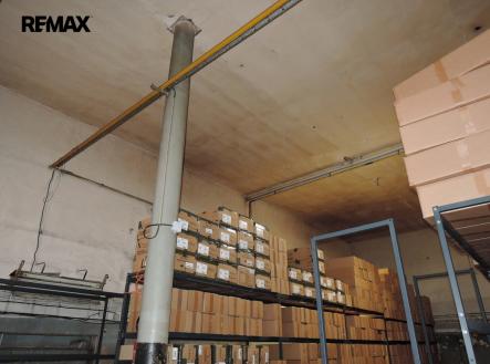 Pronájem skladovací prostor, 155 m²