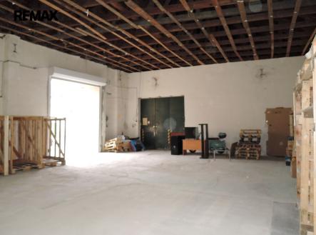 Pronájem skladovací prostor, 160 m²