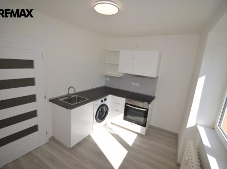 Pronájem bytu, 1+1, 28 m²