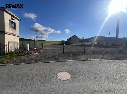 Pronájem pozemku pro komerční výstavbu, 1 100 m²