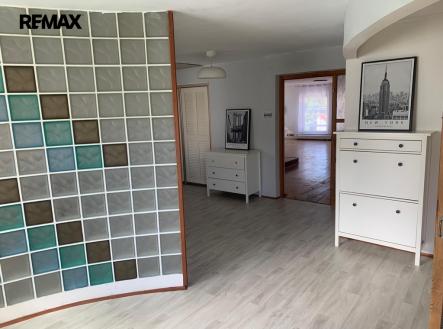 Pronájem bytu, 1+1, 137 m²