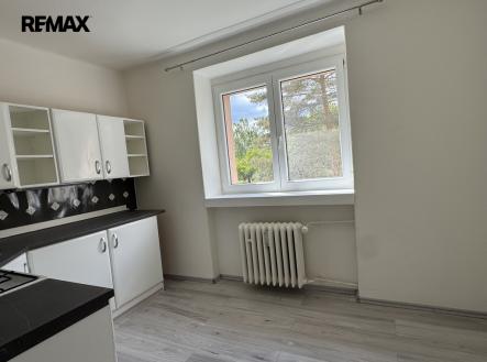 Pronájem bytu, 1+1, 32 m²